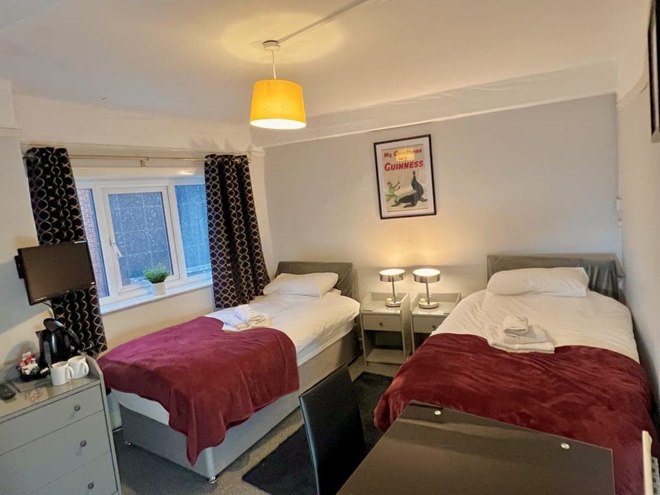 Standard Twin Room, Shared Bathroom