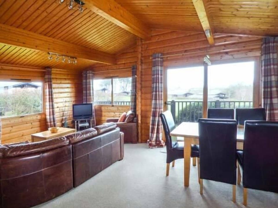 Cottage | Living room | TV