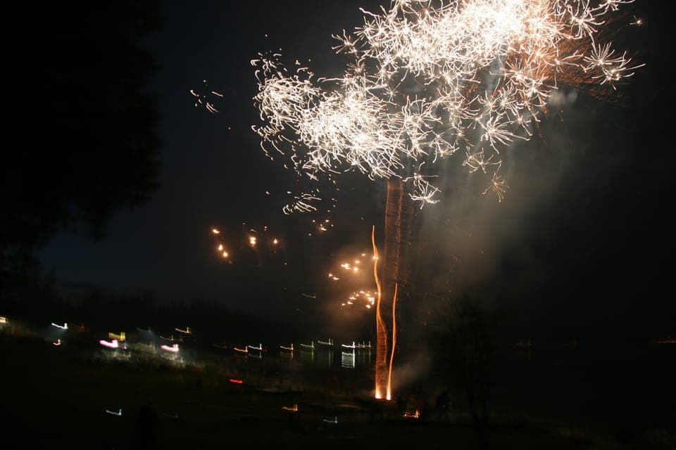 Fireworks are traditional on the 4th of Juy.