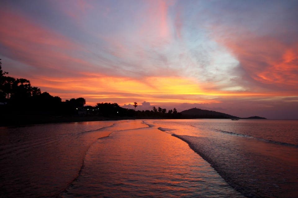 Amazing sunset and sunrise views at the beachfront of the villa