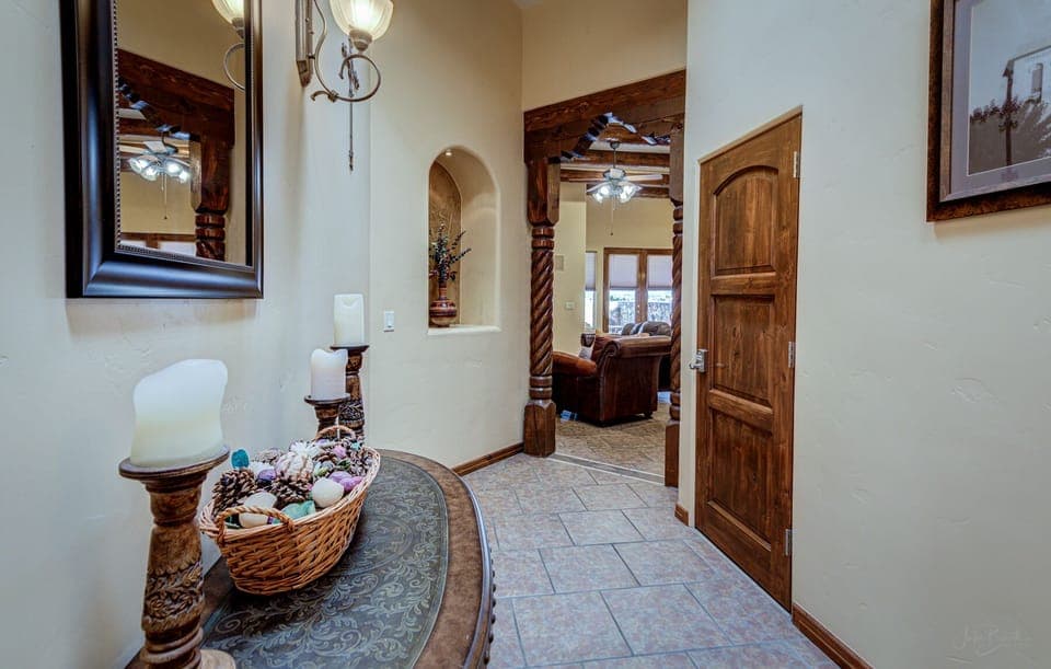 Front hallway entrance