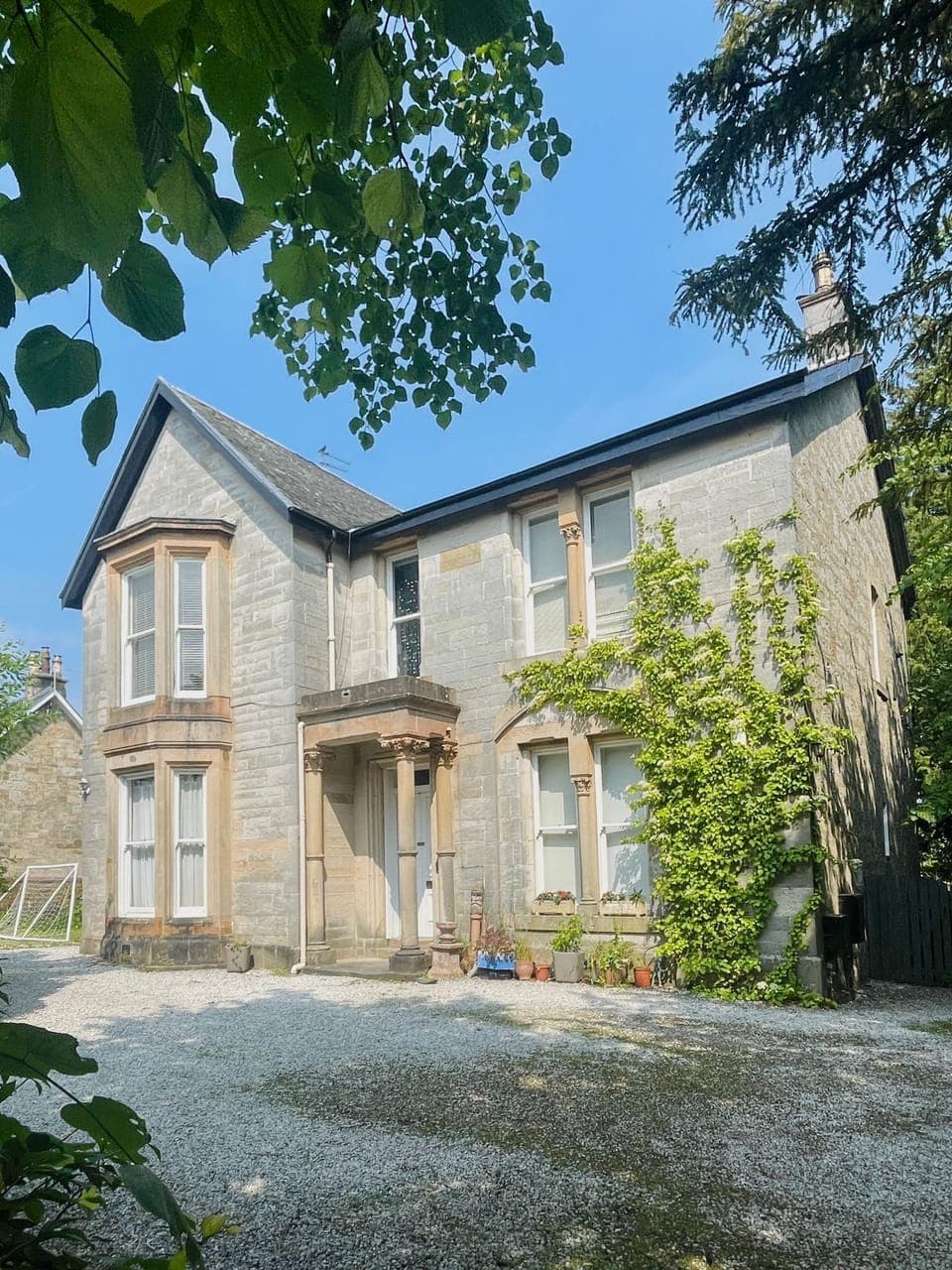 Exterior Bishopton Apartment