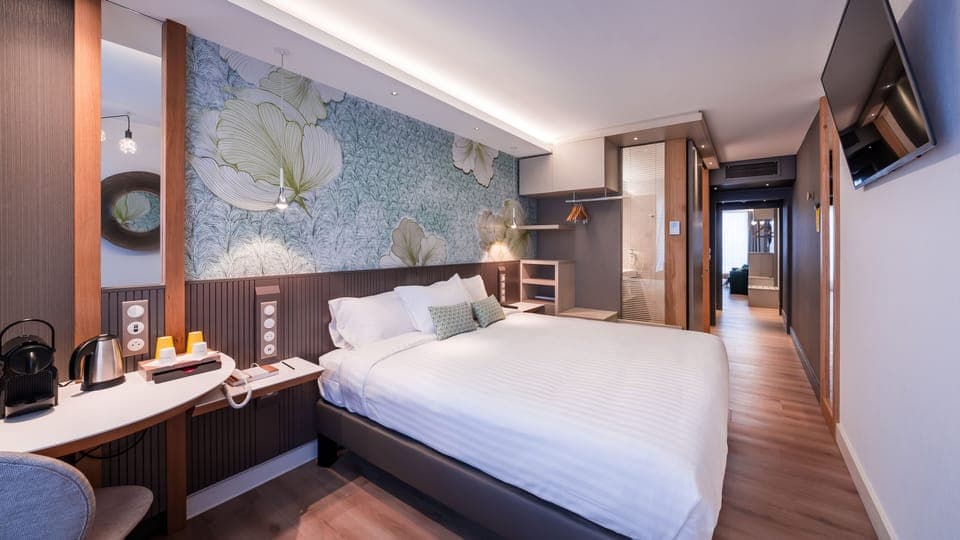 Suite, 1 King Bed with Sofa bed | Premium bedding, in-room safe, individually decorated