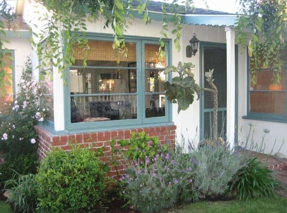 Entrance to Blessing Cottage at the Beach