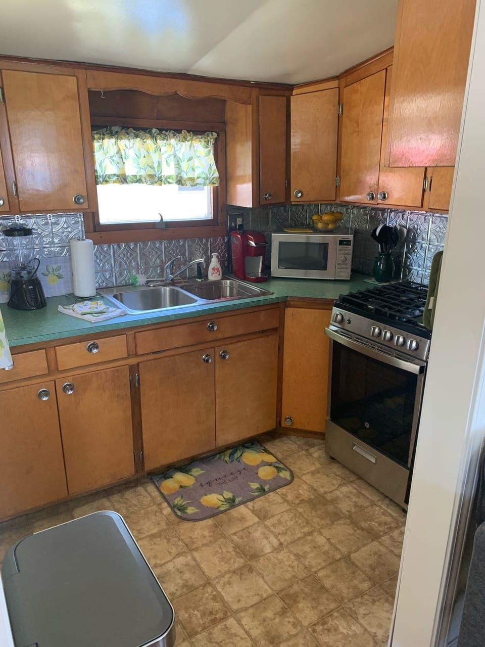 Clean efficient kitchen with all of the necessities.