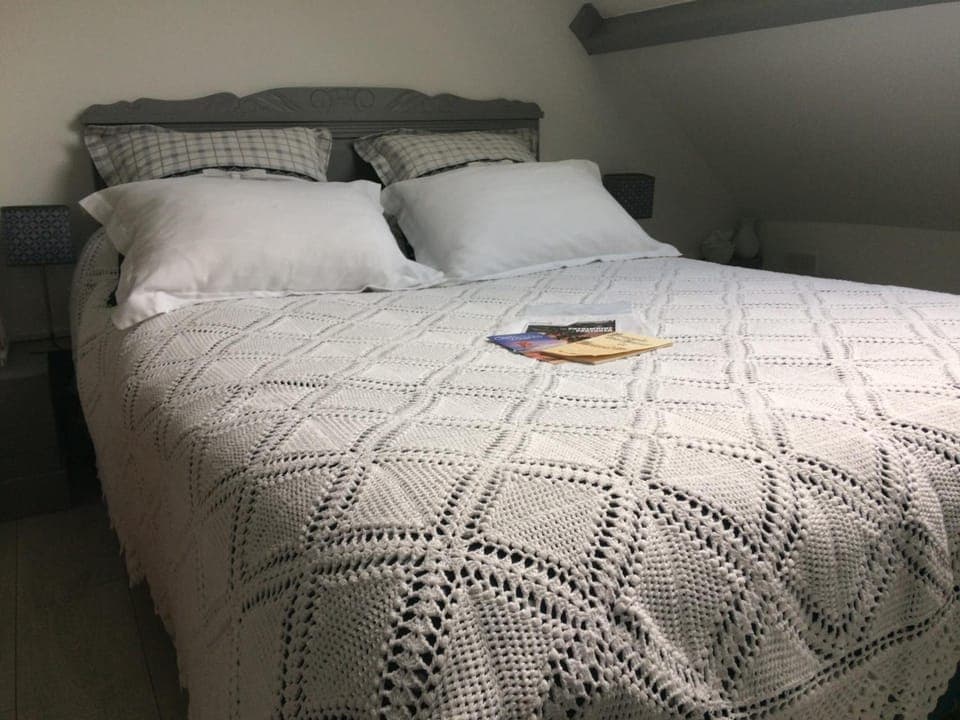 2 bedrooms, premium bedding, individually decorated