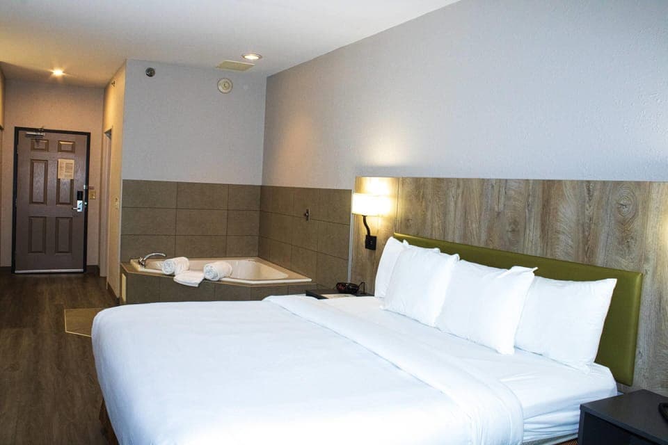 Premium bedding, desk, blackout drapes, soundproofing