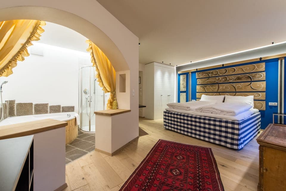 Minibar, in-room safe, soundproofing, cribs/infant beds