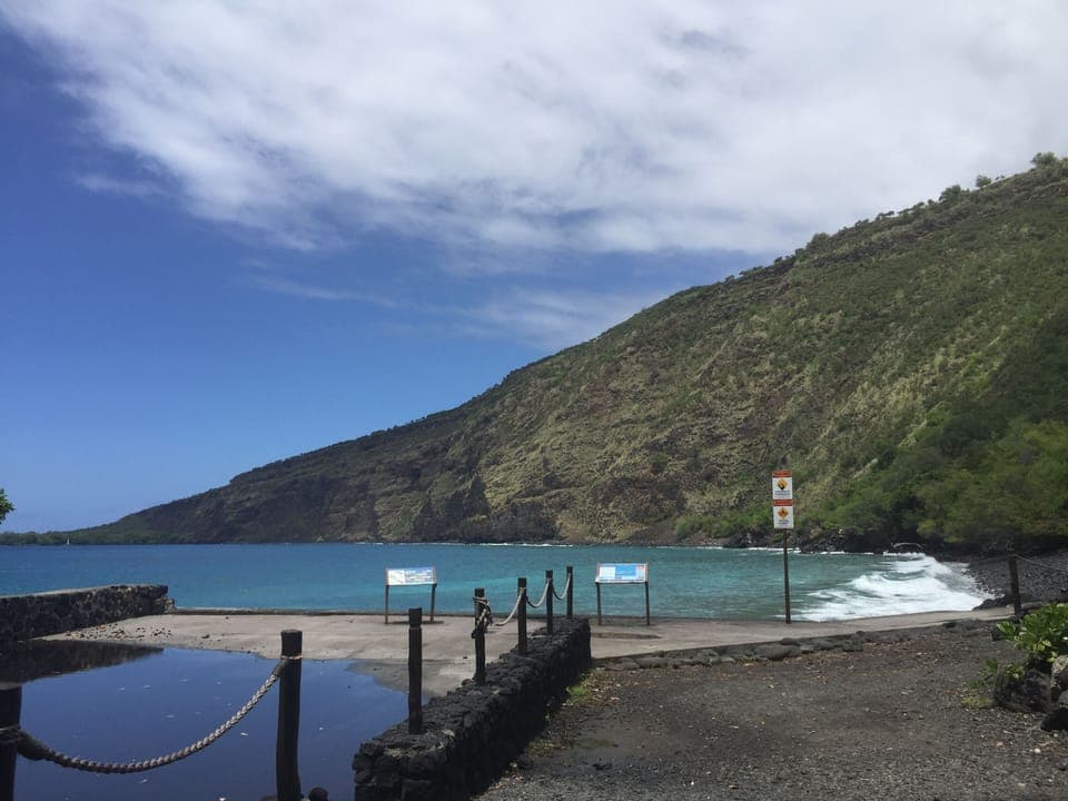 Kealakekua Bay is a leisure 5 minute stroll. Yes, I swim here almost daily.