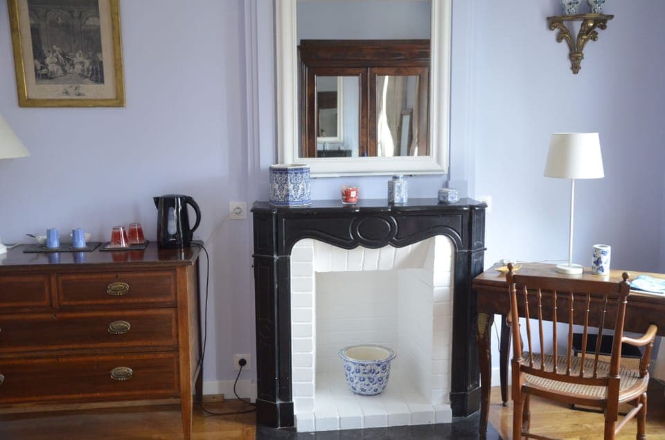 Deluxe Double Room, Private Bathroom (Chambre Bleue) | 1 bedroom