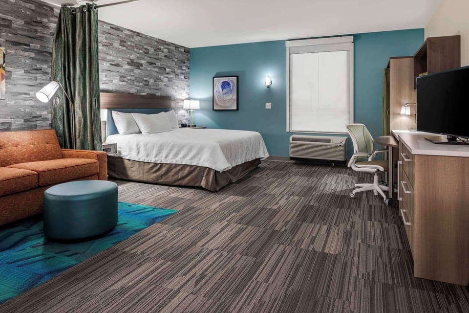 In-room safe, cribs/infant beds, free WiFi, bed sheets