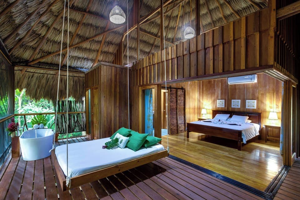 Premier Tree House | Living area