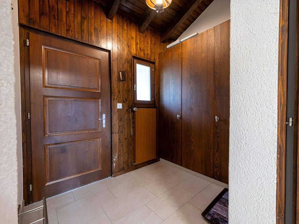 Wood, Flooring, Door, Floor, Home Door, Brown, Hardwood, Wood Stain, Room, Ceiling
