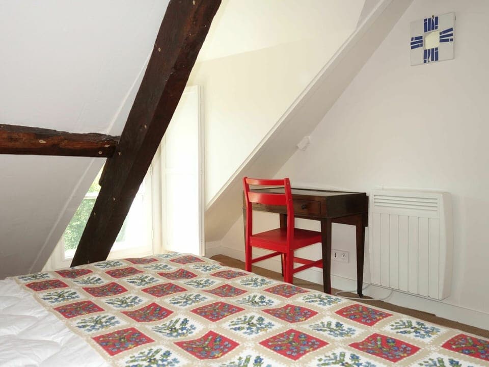 Property, Product, Building, Wood, Textile, Interior Design, Flooring, Rectangle, Floor, Line