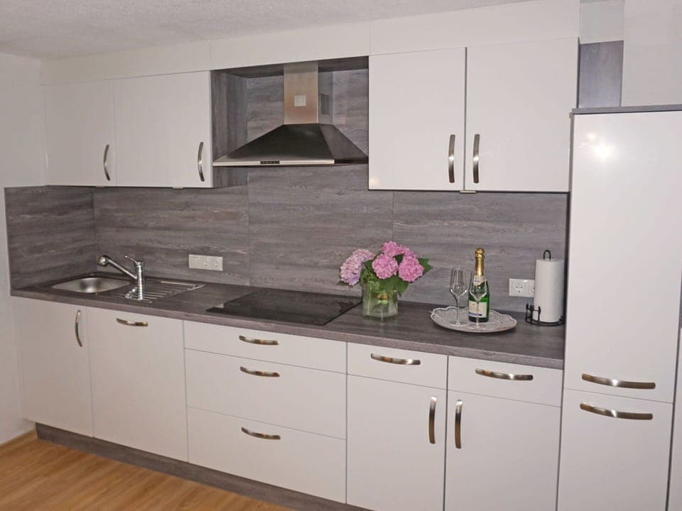 Cabinetry, Countertop, Tap, Sink, Kitchen Sink, White, Building, Kitchen, Wood, Drawer