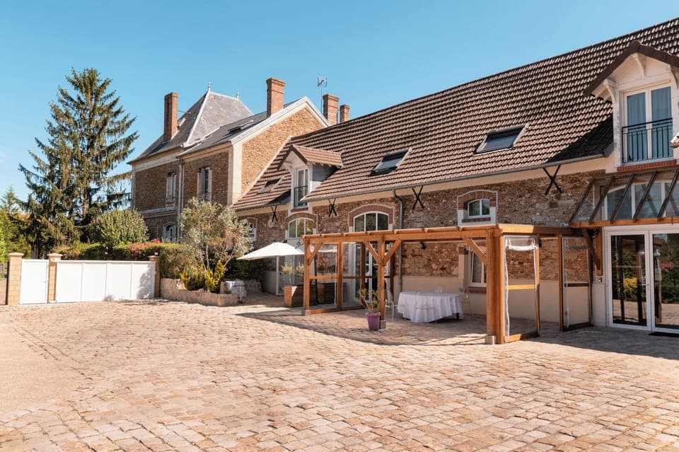 Premium bedding, individually decorated, individually furnished