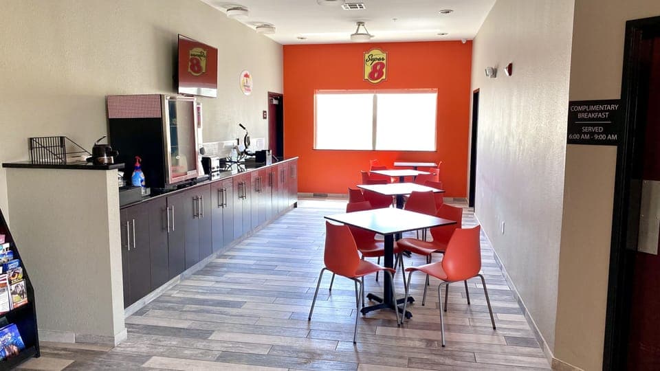 Free daily full breakfast