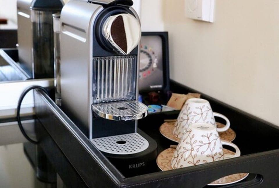 Deluxe Double Room | Coffee and/or coffee maker