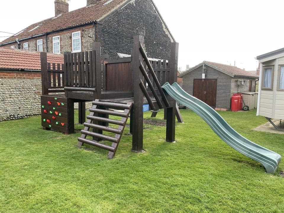 Children's play area - outdoor