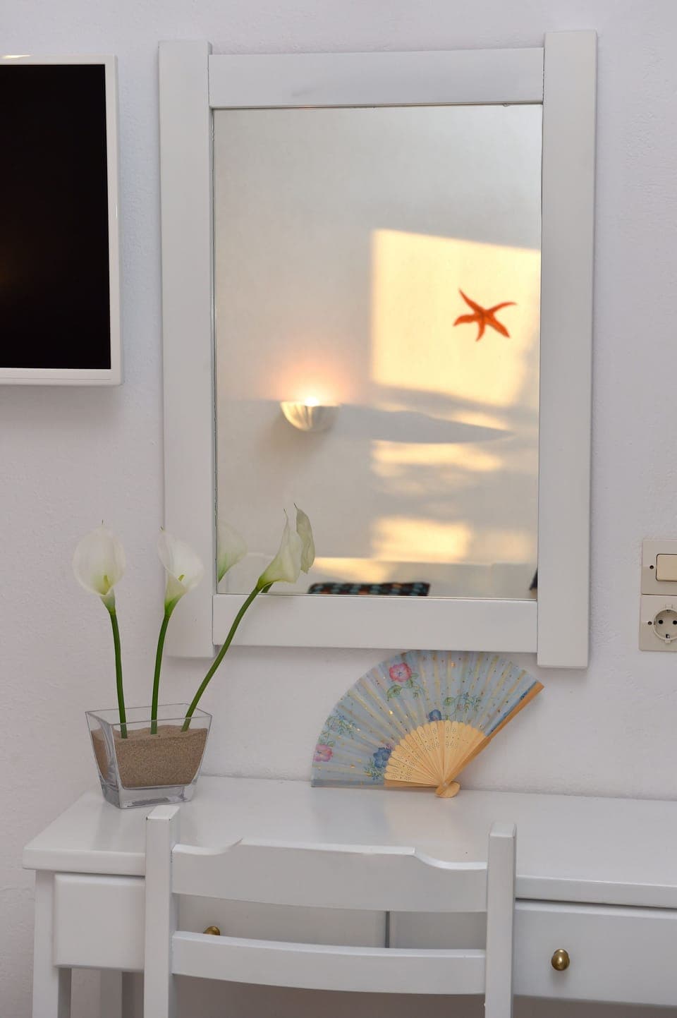 Minibar, individually decorated, desk, soundproofing