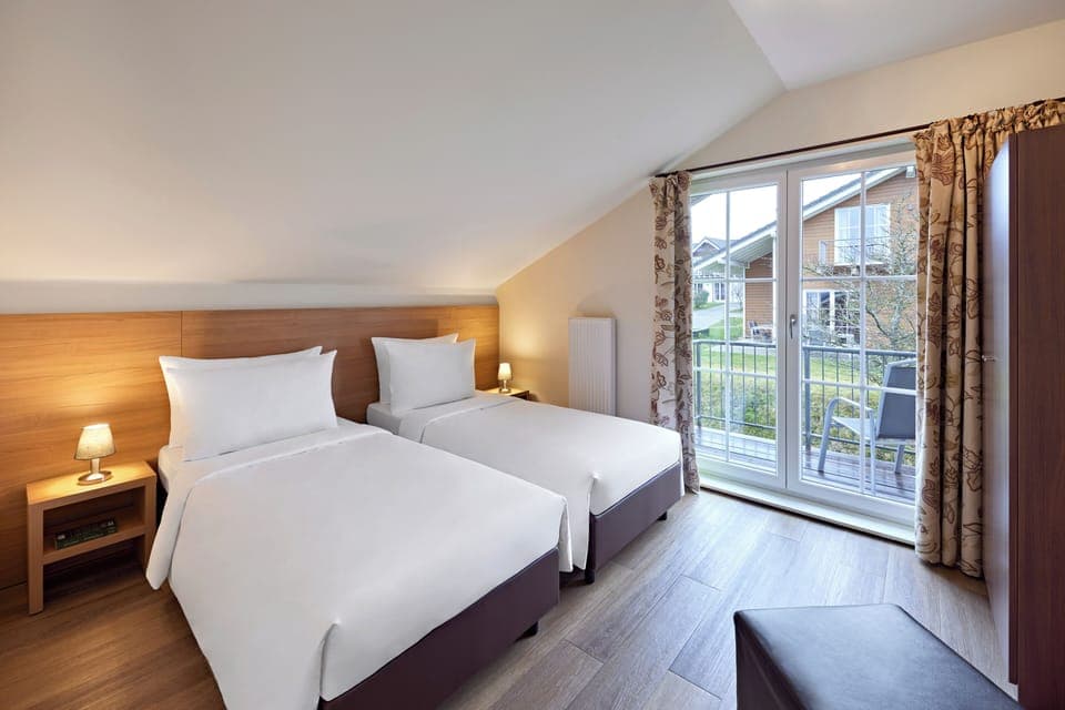 Villa8 Premium | 3 bedrooms, hypo-allergenic bedding, individually furnished