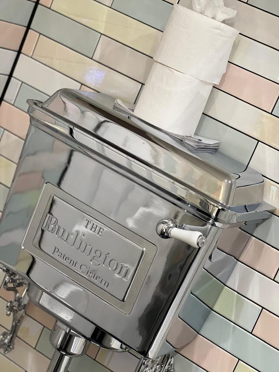 Suite, Ensuite | Bathroom | Shower, hair dryer, towels