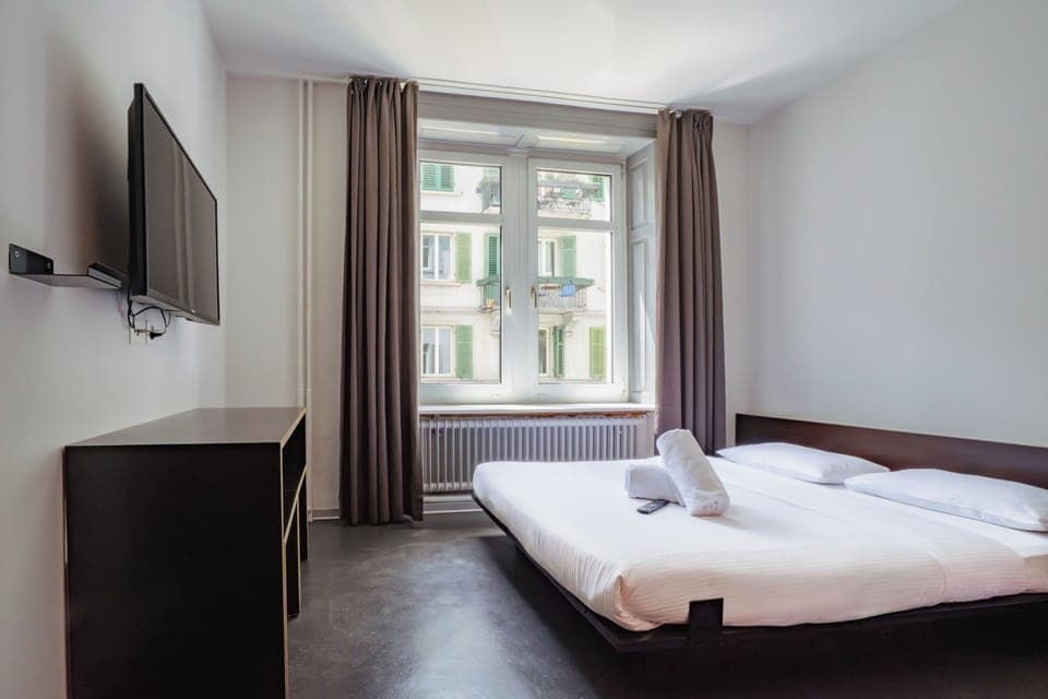 Standard Double Room, 1 Queen Bed | Room amenity