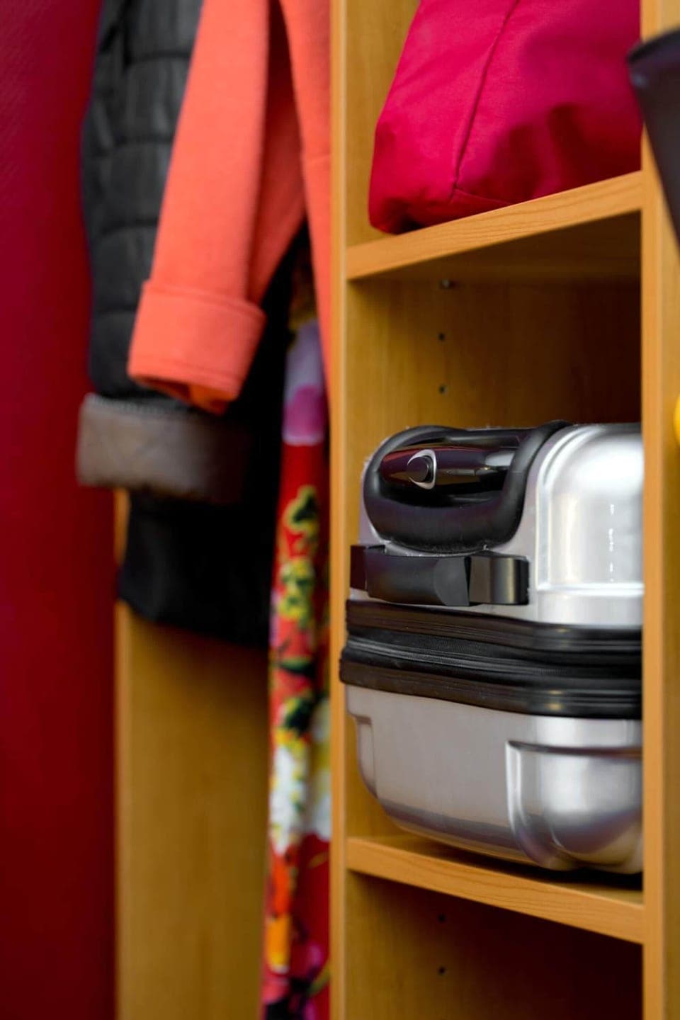 Triple Room, 1 double + 1 single bed | Desk, free WiFi, bed sheets