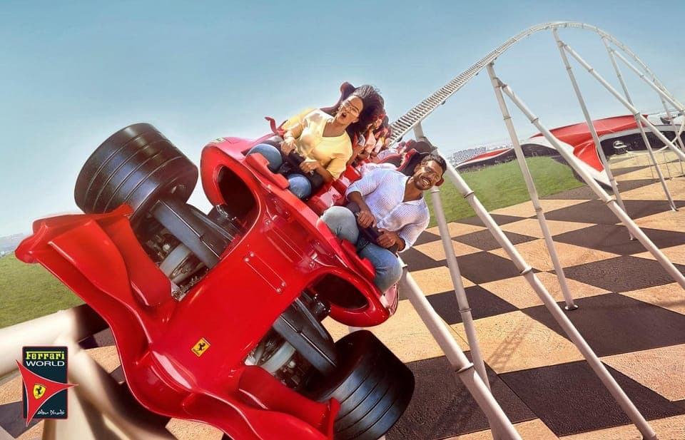 Down comforters, in-room safe, desk, blackout drapes