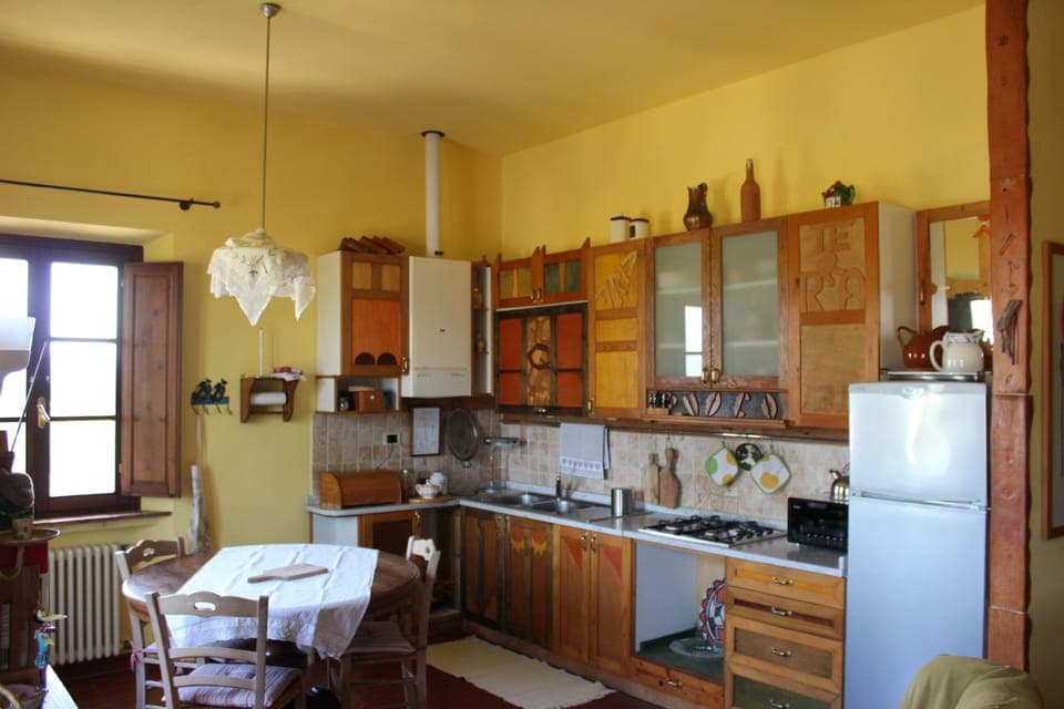 Apartment, 2 Bedrooms | Private kitchen | Oven, stovetop, cookware/dishes/utensils