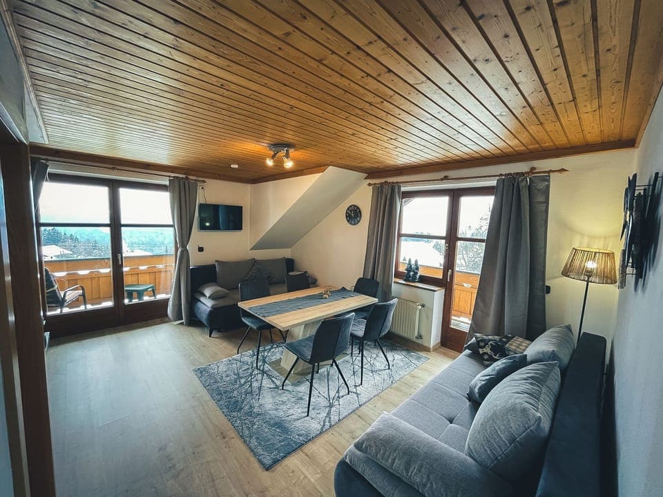 Grand Suite, Multiple Beds | In-room safe, desk, free WiFi, bed sheets