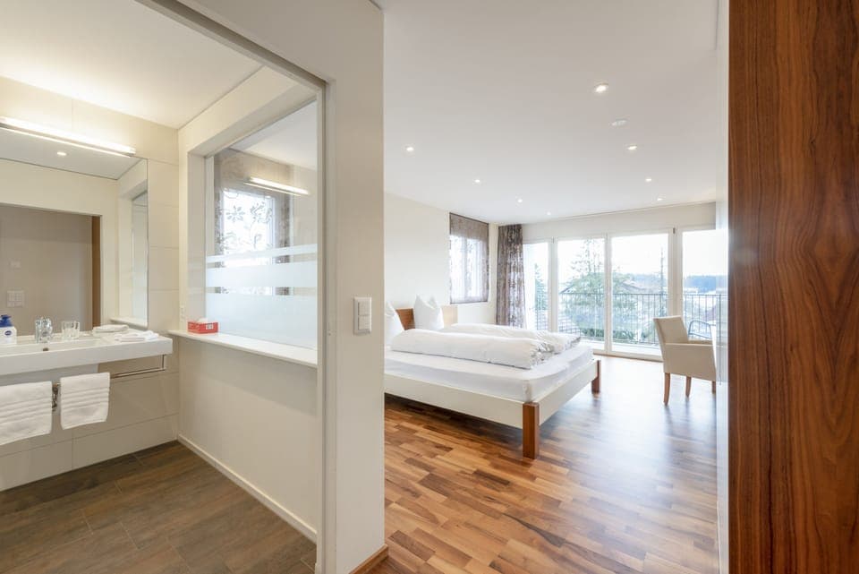 Comfort Double Room, 1 Double Bed, Balcony, Mountain View | Room amenity