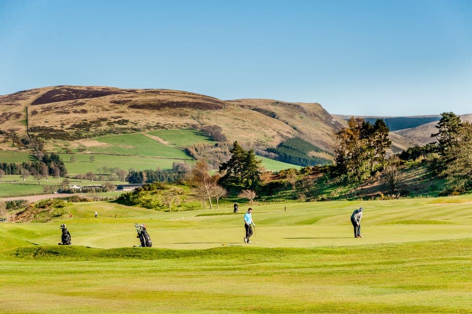 Golf player and Glendevon