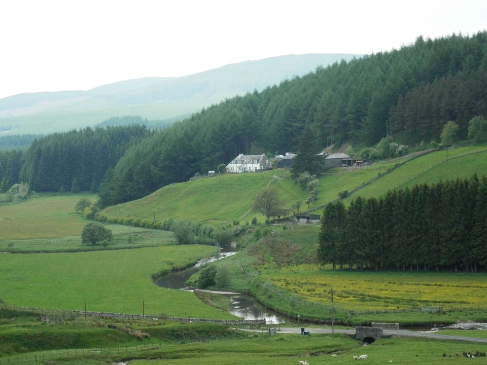 Meadshaw Farmhouse and Curlew Cottage