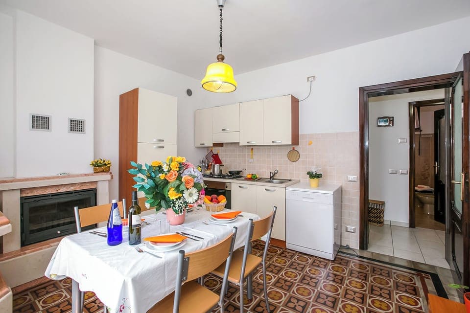 Kitchen and dining area