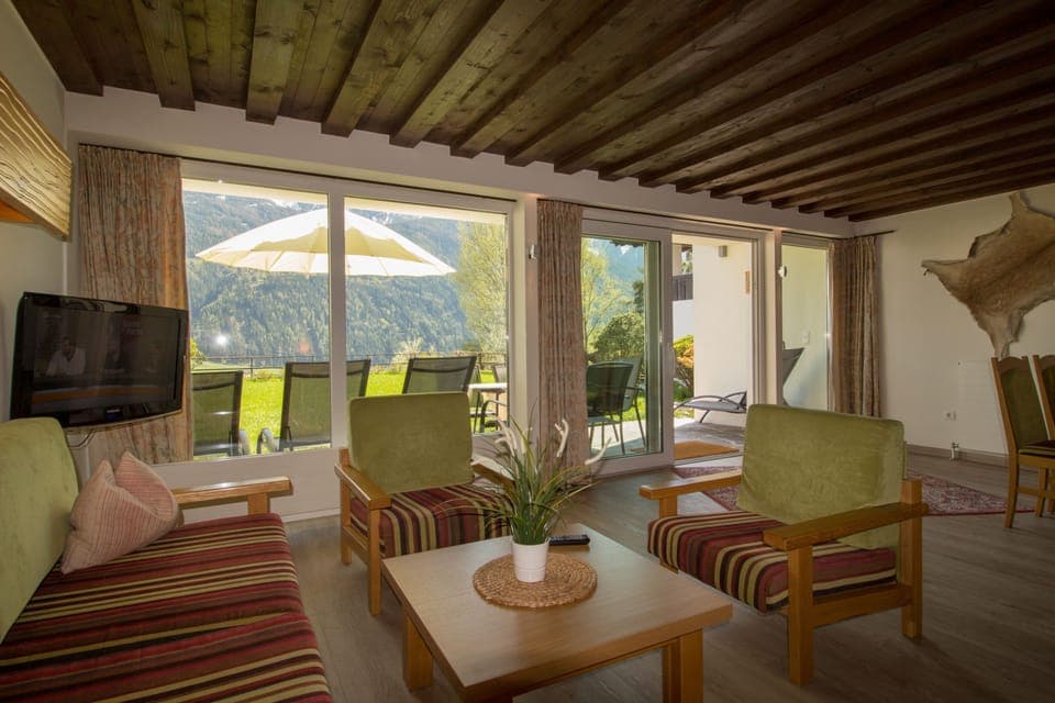 43-inch flat-screen TV with satellite channels, TV, Netflix