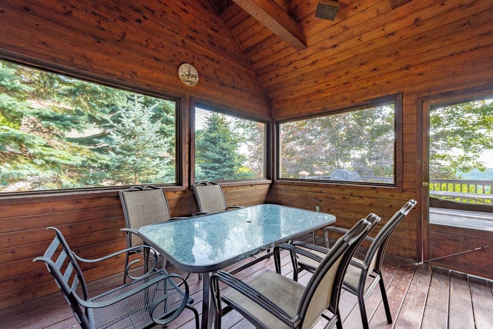 Screen Porch