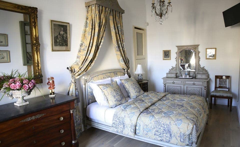 Suite | Premium bedding, individually decorated, individually furnished, desk