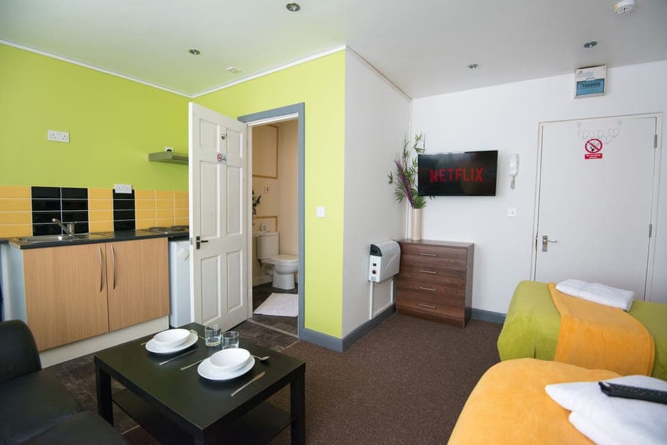 Shower, free toiletries, hair dryer, towels