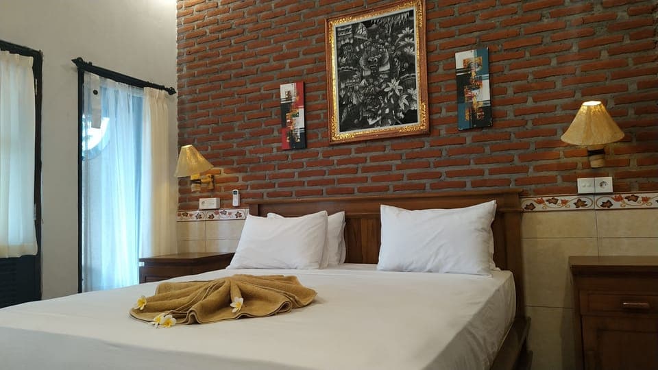 Superior Double or Twin Room, Garden View | Premium bedding, in-room safe, desk, soundproofing