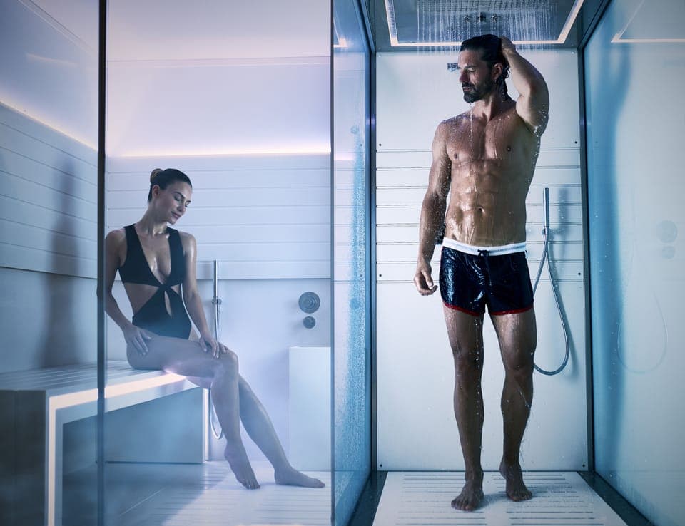 Couples treatment rooms, sauna, hot tub, Turkish bath, body treatments