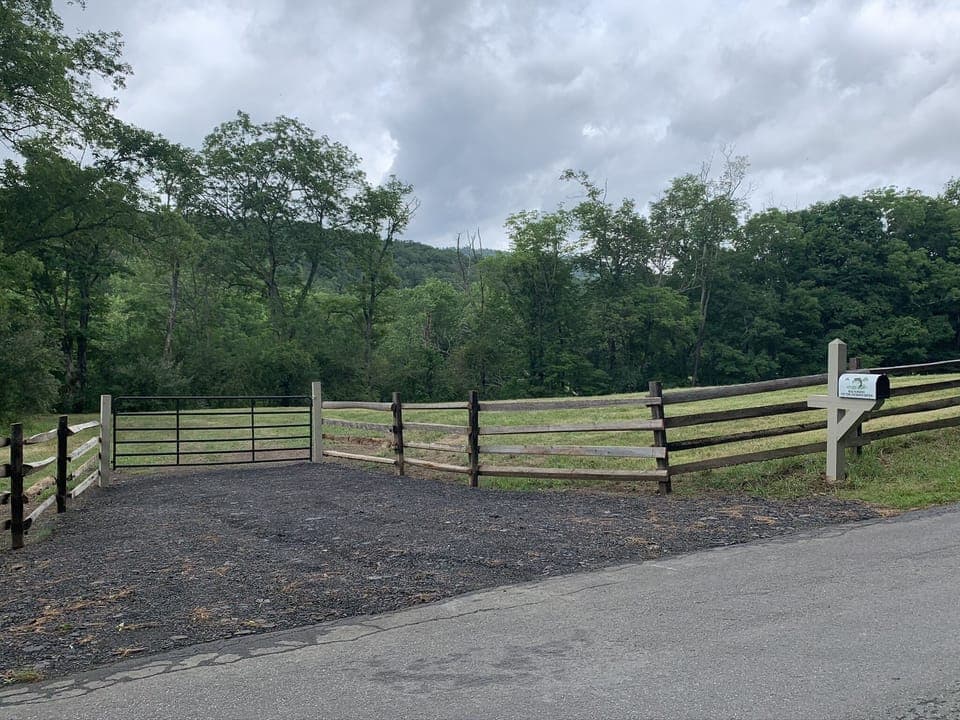 Entrance to Hal's point