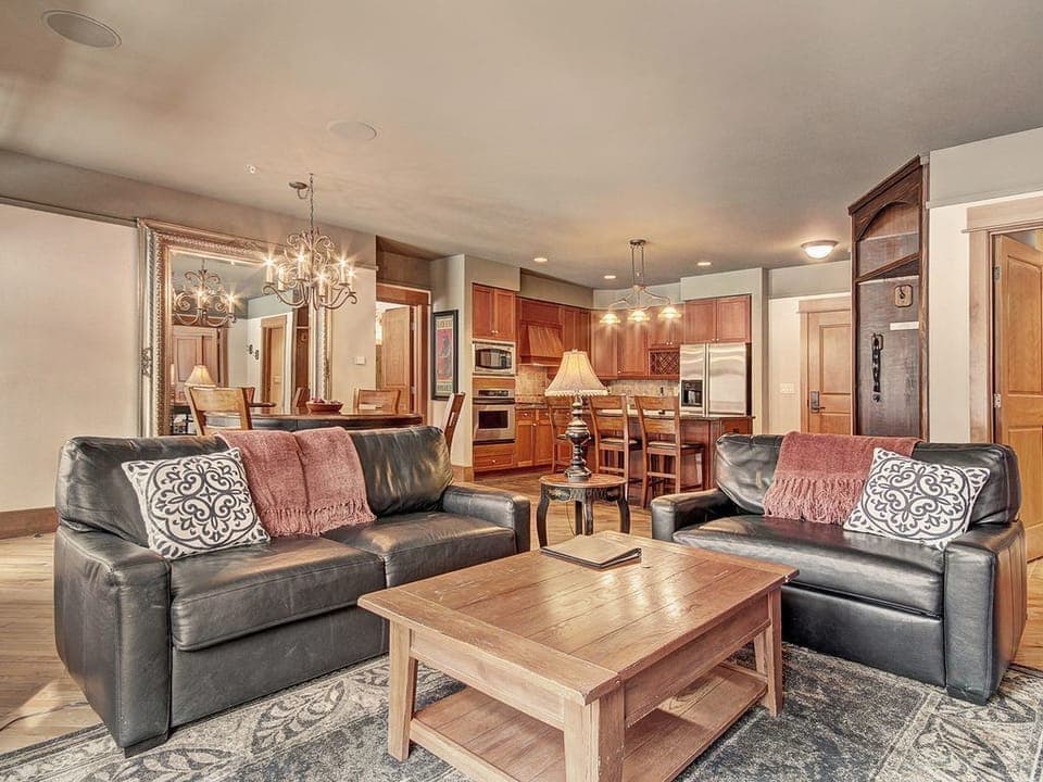 Condo, 2 Bedrooms, Non Smoking | Living area | Flat-screen TV, fireplace