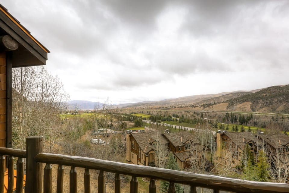 Breathe the fresh mountain air from your balcony!