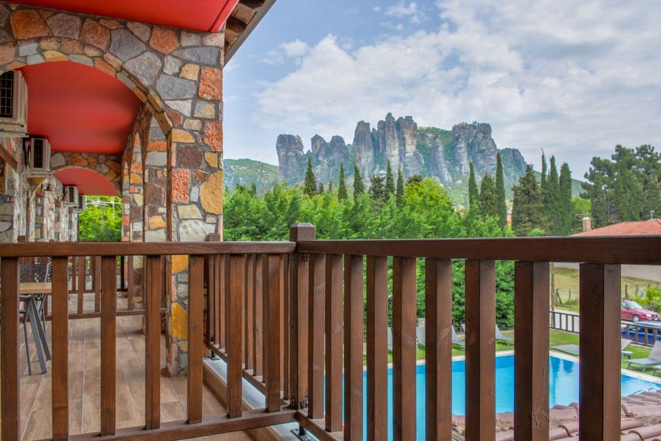 Superior Double Room (Meteora view) | Balcony view