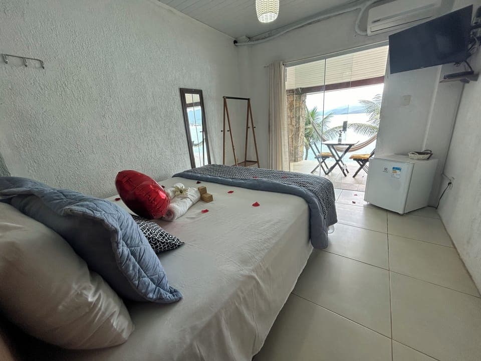 Comfort Suite | 1 bedroom, minibar, iron/ironing board, free WiFi