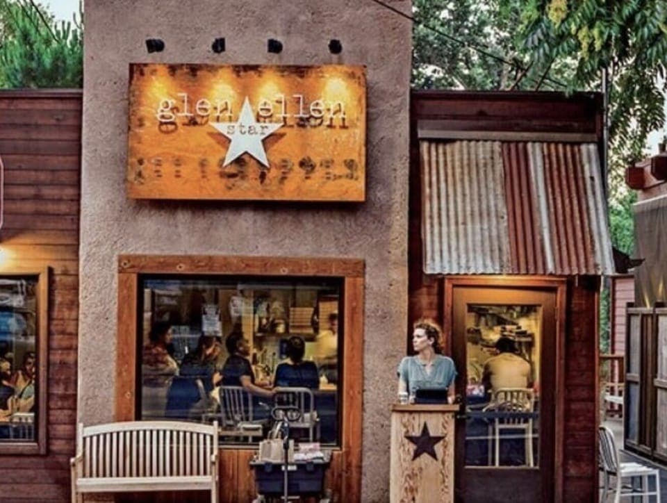 5 minute walk - Glen Ellen Star Restaurant - award winning chef!