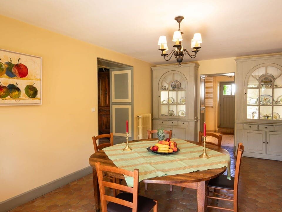 Food, Table, Tableware, Plant, Furniture, Sky, Chair, Dishware, Plate, Outdoor Furniture