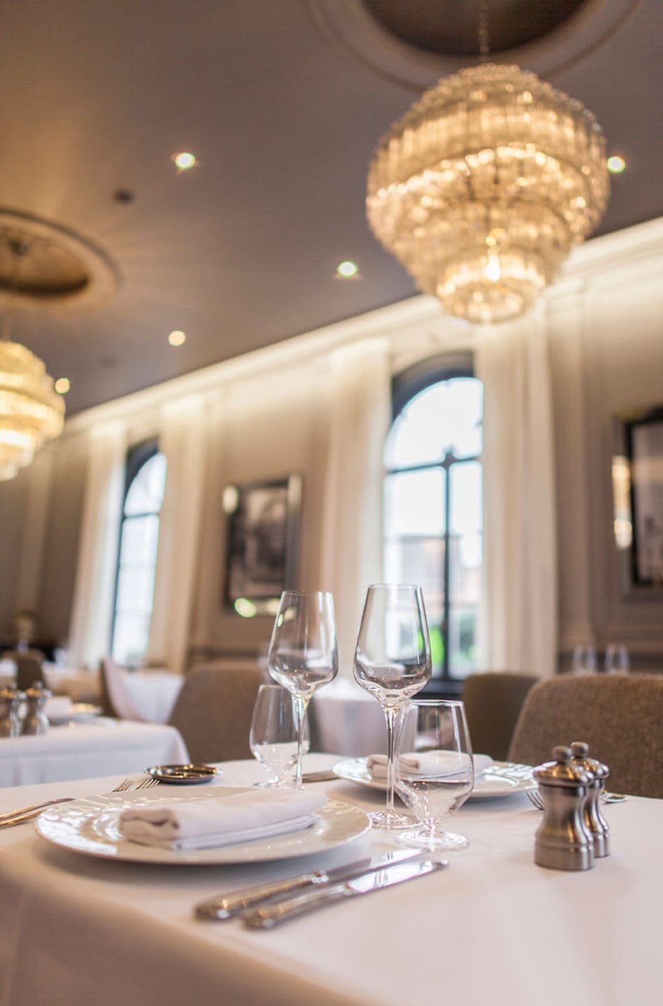 Lunch and dinner served, French cuisine