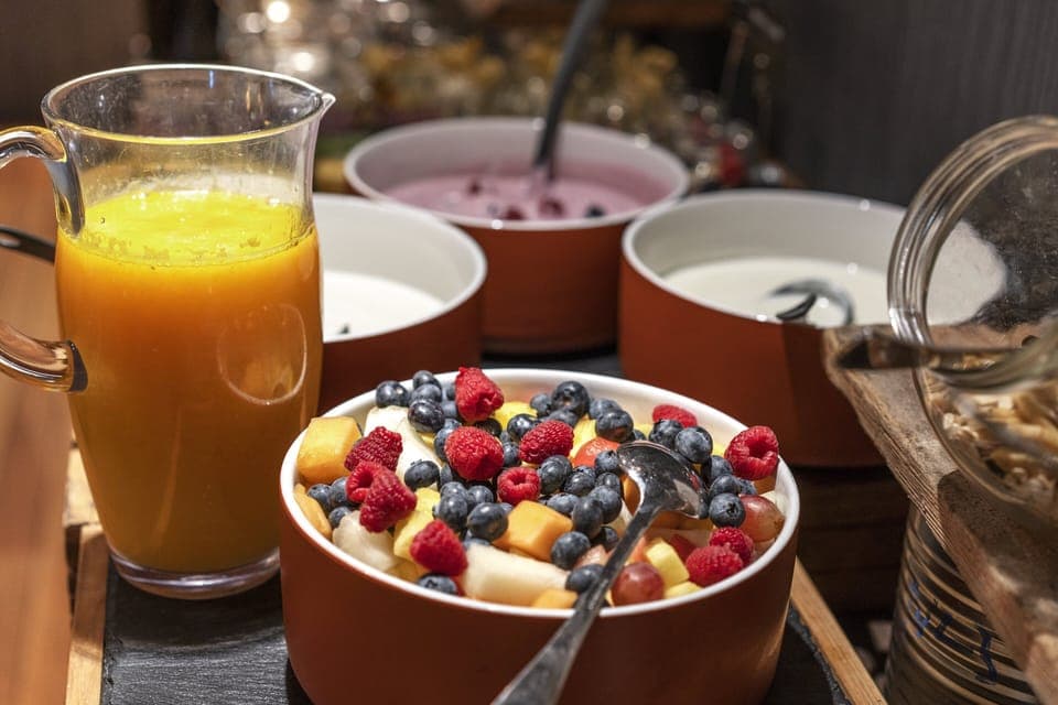 Free daily buffet breakfast